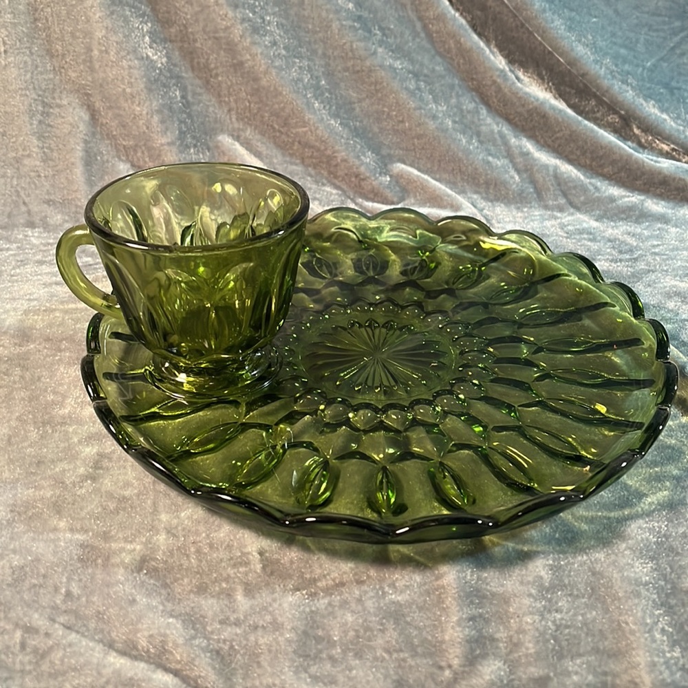 VTG Green Snack Set